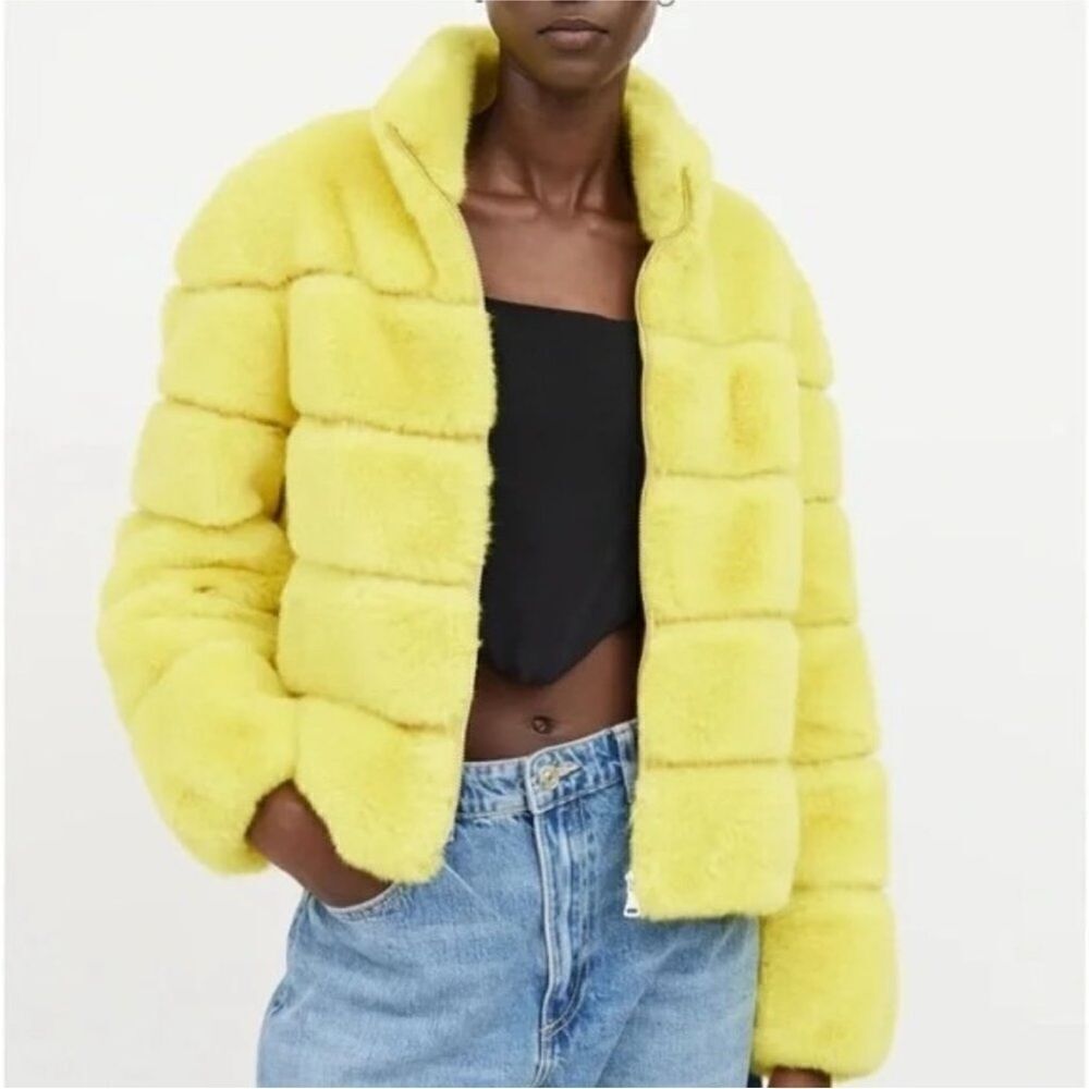 NWT Generation Love Jodi Faux Fur Bomber Jacket in Yellow - Picture 4 of 12